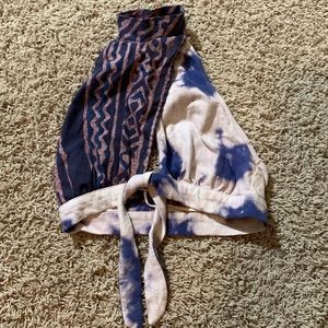 Trendy Urban outfitters halter crop top